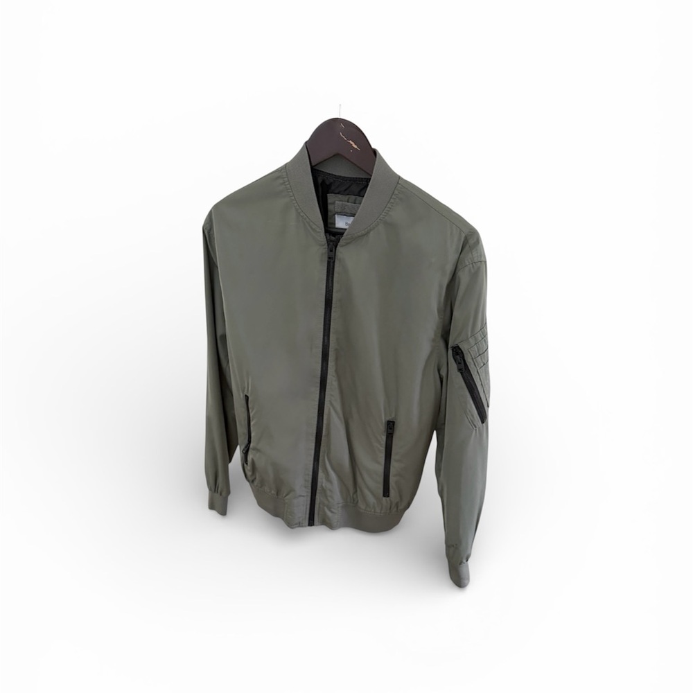 Bershka Men's Khaki Windbreaker Jacket